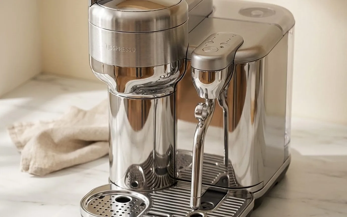 01 Nespresso Vertuo Creatista